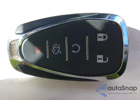 2018 Chevrolet Equinox Premier из США, поврежденный, VIN 2GNAXMEV0J6100403